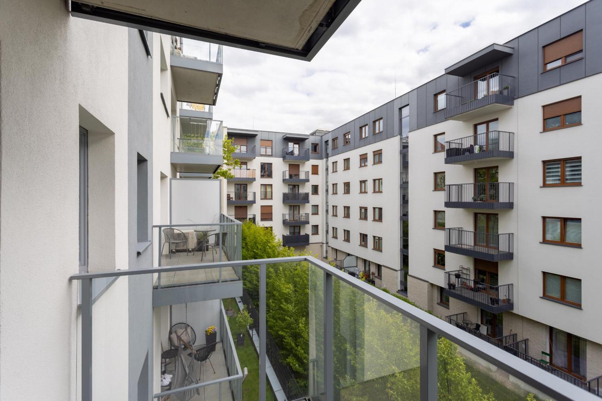 Nowoczesne I Eleganckie Apartamenty Very Berry W Poznaniu By Noclegi Renters Eksteriør billede